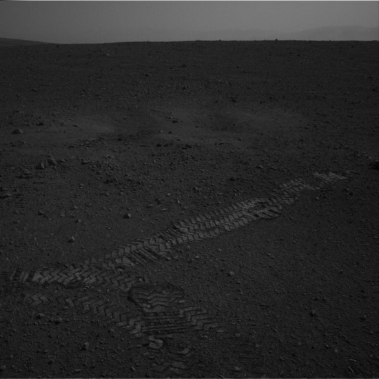 Первые шаги марсохода Curiosity