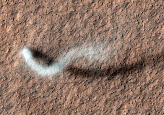 Смерч на Марсе (Фото)